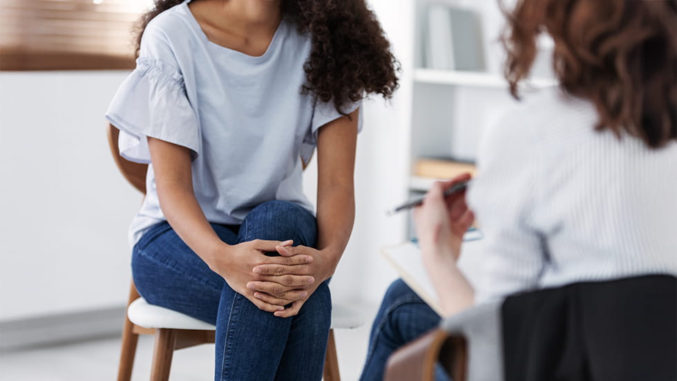 Come aiutare una persona con disturbi alimentari